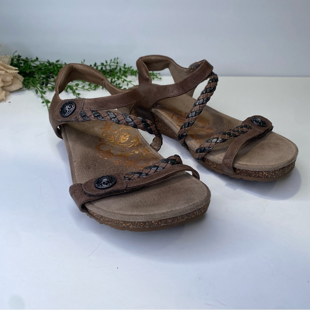 Aetrex Jillian Braided Quarter Strap Sandal in Bronze Size 9 - Picture 2 of 11